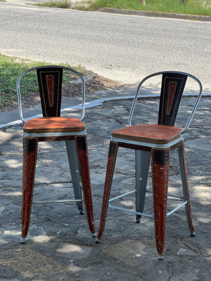 (STOCK SINGLE BAR STOOL) 26" THE CHCOLATE PAISLEY GATOR w/ Tall Back in GUNMETAL